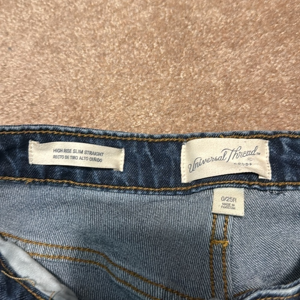 Universal threads high rise slim straight size 0 / 25R - Picture 4 of 5